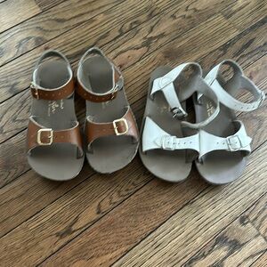 salt water sunsan surfer sandals (2 pair)